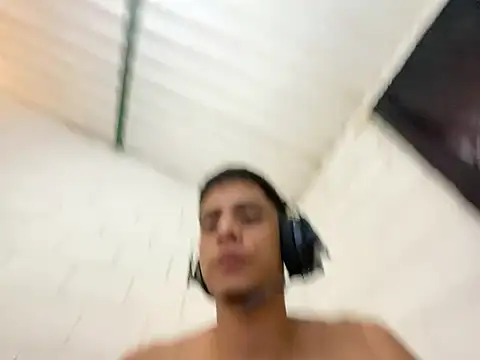 Max_TheHorseDick webcam