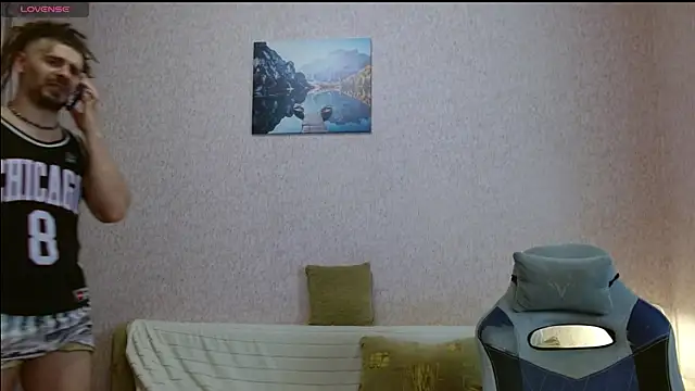 Aestheticguy101 webcam