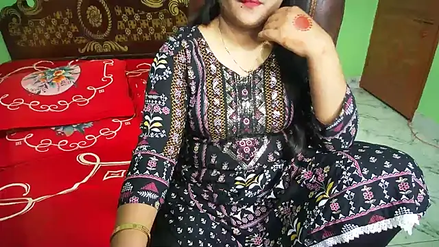 BengaliQueenStar webcam