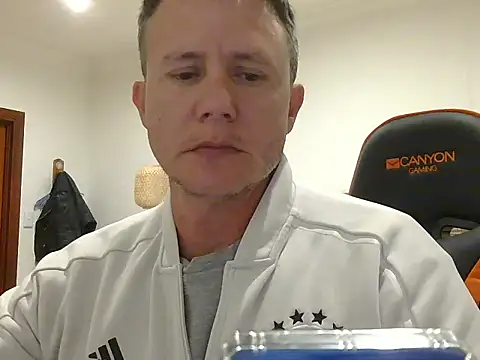 TroyDieselXXX webcam
