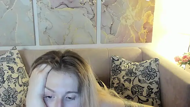 CamillaDreamer webcam
