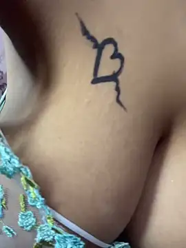 Naughty_Queen49 webcam