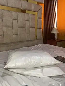 StefaniaLourdes webcam