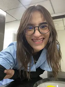 Sweet_Milaa1 webcam