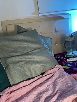 Lizzy_R live sex cam
