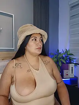 Elise-Leyton webcam