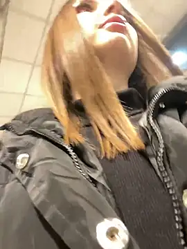 KrisMagnoly webcam