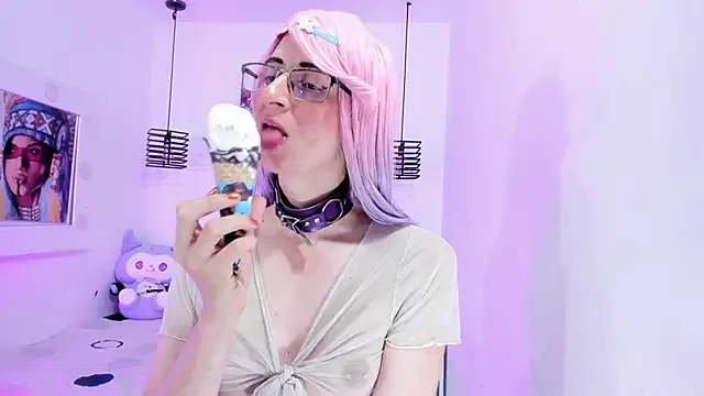 KimberlyJohnsoon webcam