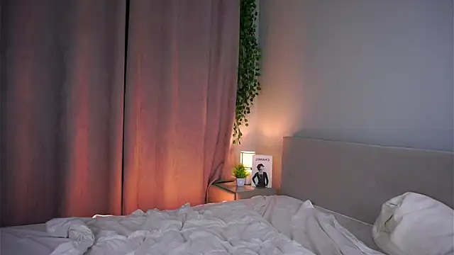 AmparoCilek webcam