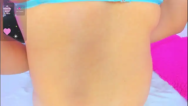 Danaa_moore_ webcam