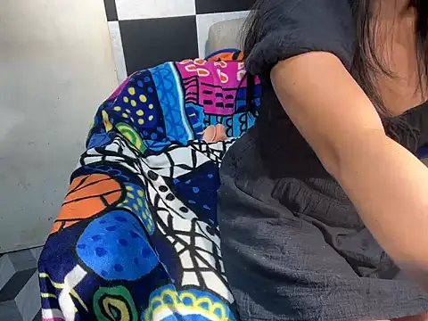 asian-doll webcam