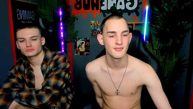 Lucas_Moran webcam
