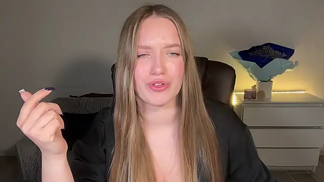 EvaMaddison webcam