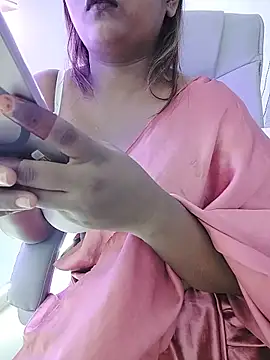 LoveLy-Soneya webcam