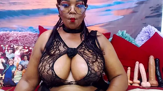MATURExxxASS webcam