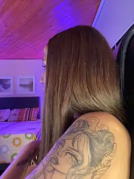 Isabella18_pink webcam