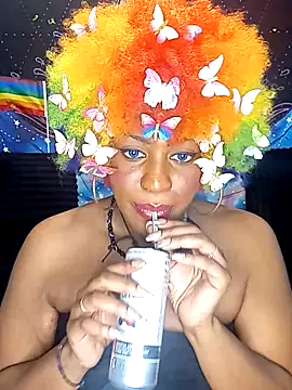 AmazonianMistress webcam