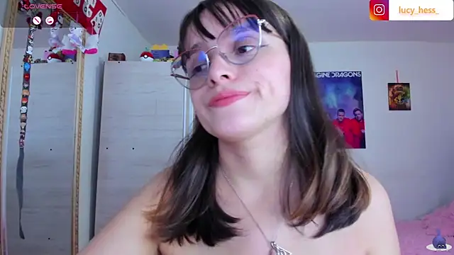 Lucyy-hess webcam