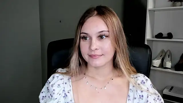 kitty_valeria webcam