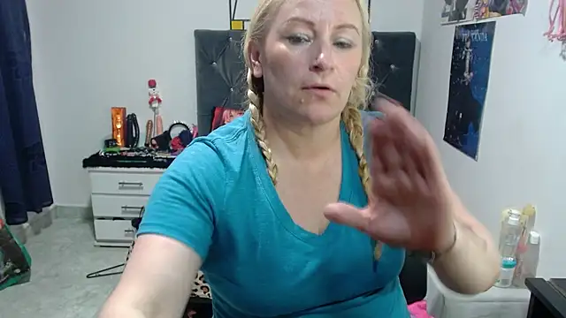 emperabigbootybigass webcam