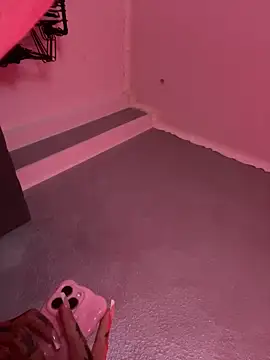 _MelinaCurves_ webcam
