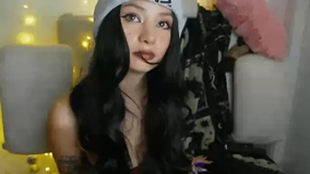 ari_kat live sex cam