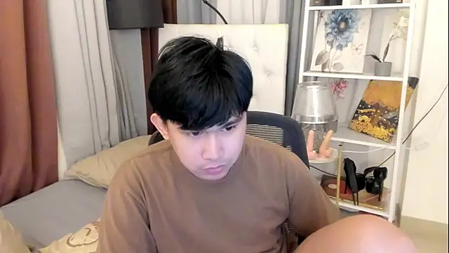 davincihugecock live sex cam
