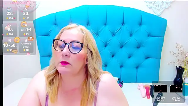 Nayla_Garner webcam