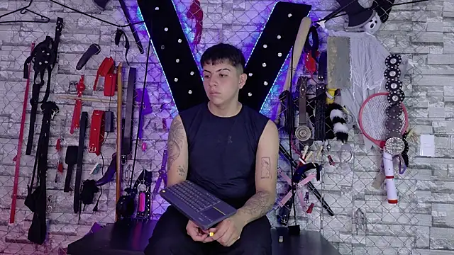 Arion_and_Velvet_bdsm webcam