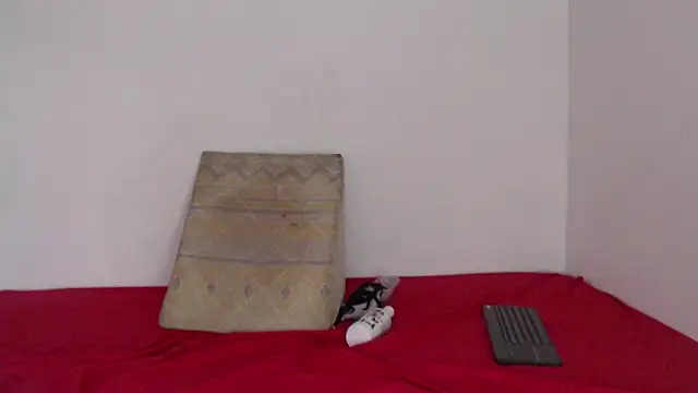 Nikki__uwu webcam