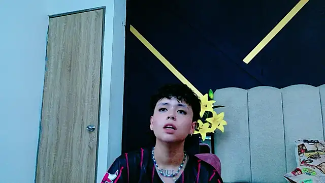 NikiEvanz webcam