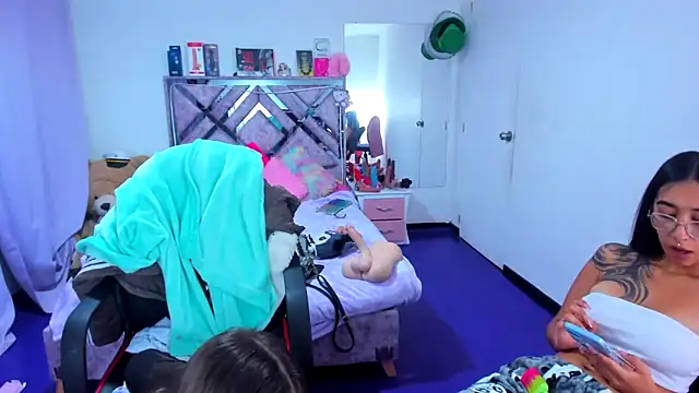 Luna_Analya webcam
