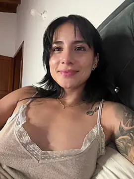 Ale_Lewis webcam
