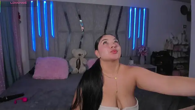scarlet_miller1 webcam
