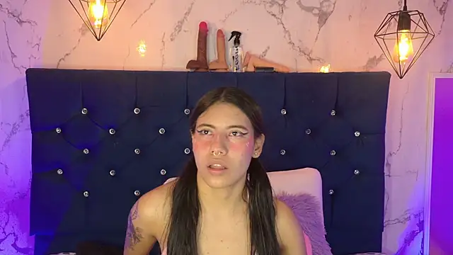 Dakotaa_Johnson webcam
