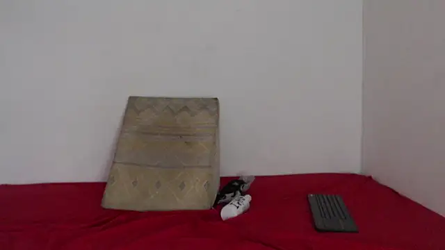 Nikki__uwu webcam