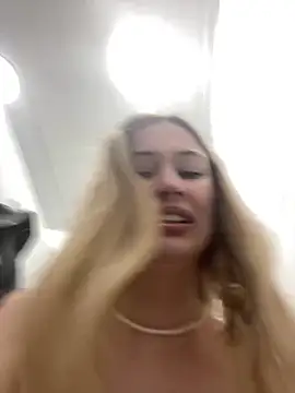 blonde_exe live sex cam
