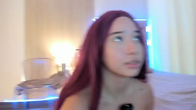 Maddyluxe webcam