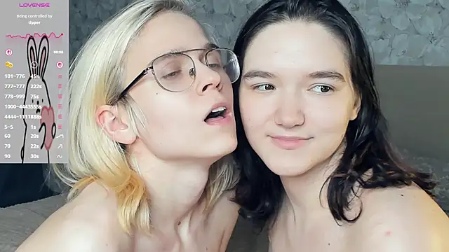 KarinStfleur webcam