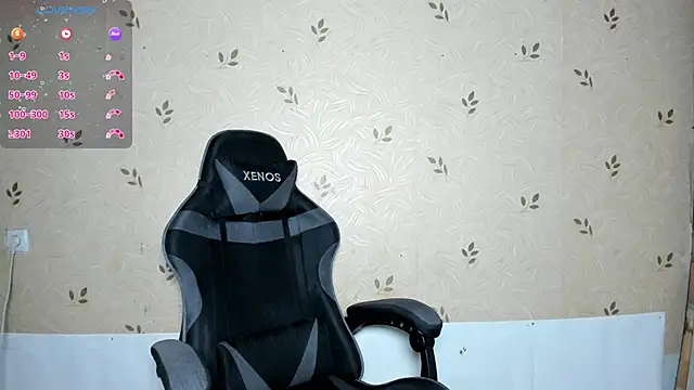 NicoleDaviss webcam