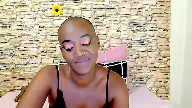 EbonyOlive69 webcam
