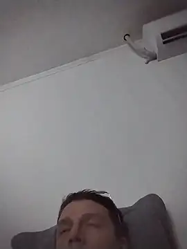 RAFAELQUINTEROSCAVALHEI webcam