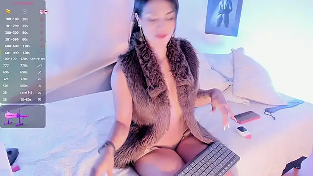 Alicee_Levine webcam