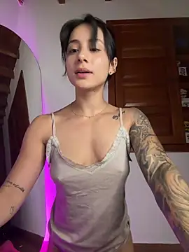 Ale_Lewis webcam