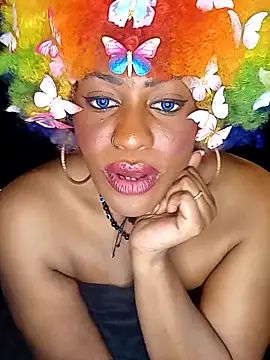 AmazonianMistress webcam