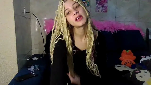 LadyhNigth webcam
