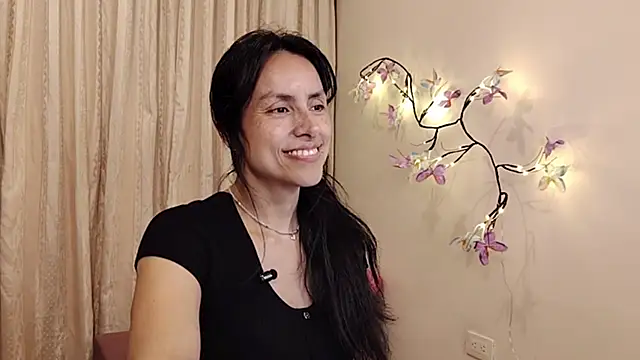 Bella_Exhibition webcam