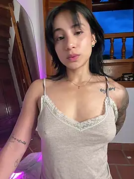 Ale_Lewis webcam