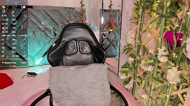 Nanachi_Cook webcam