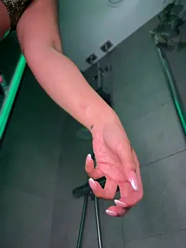 Risky_Workouts's live cam